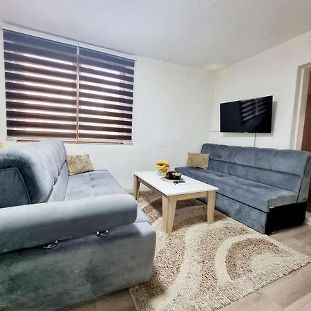 Apartman Family Σαράγεβο Εξωτερικό φωτογραφία
